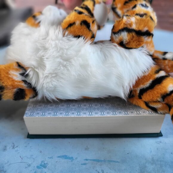 Vintage Ty Classic "Pinstripes" 15" Tiger Plush 2005 - Picture 8 of 16